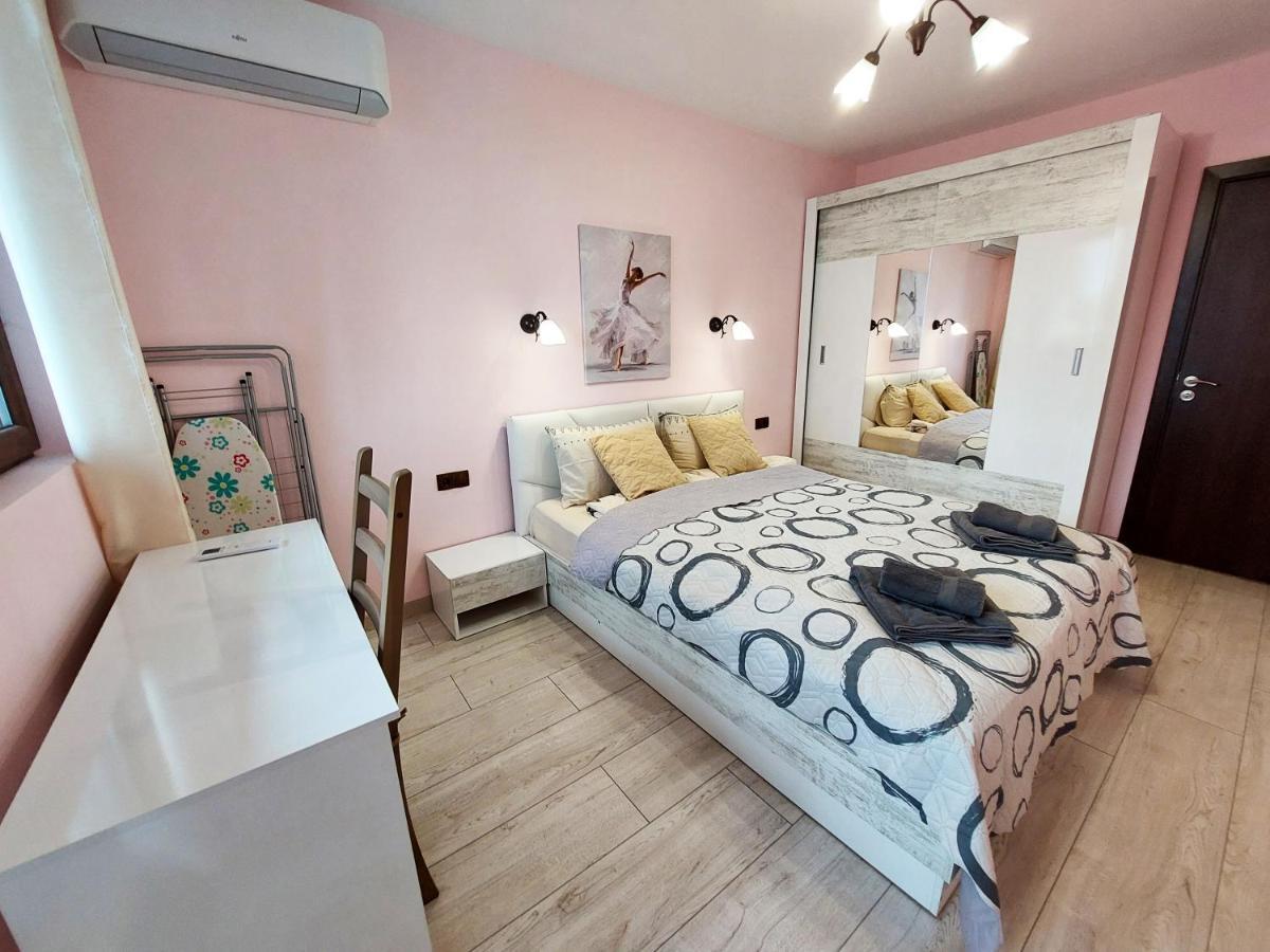 Апартаменти За Гости Делукс Burgas Exterior foto